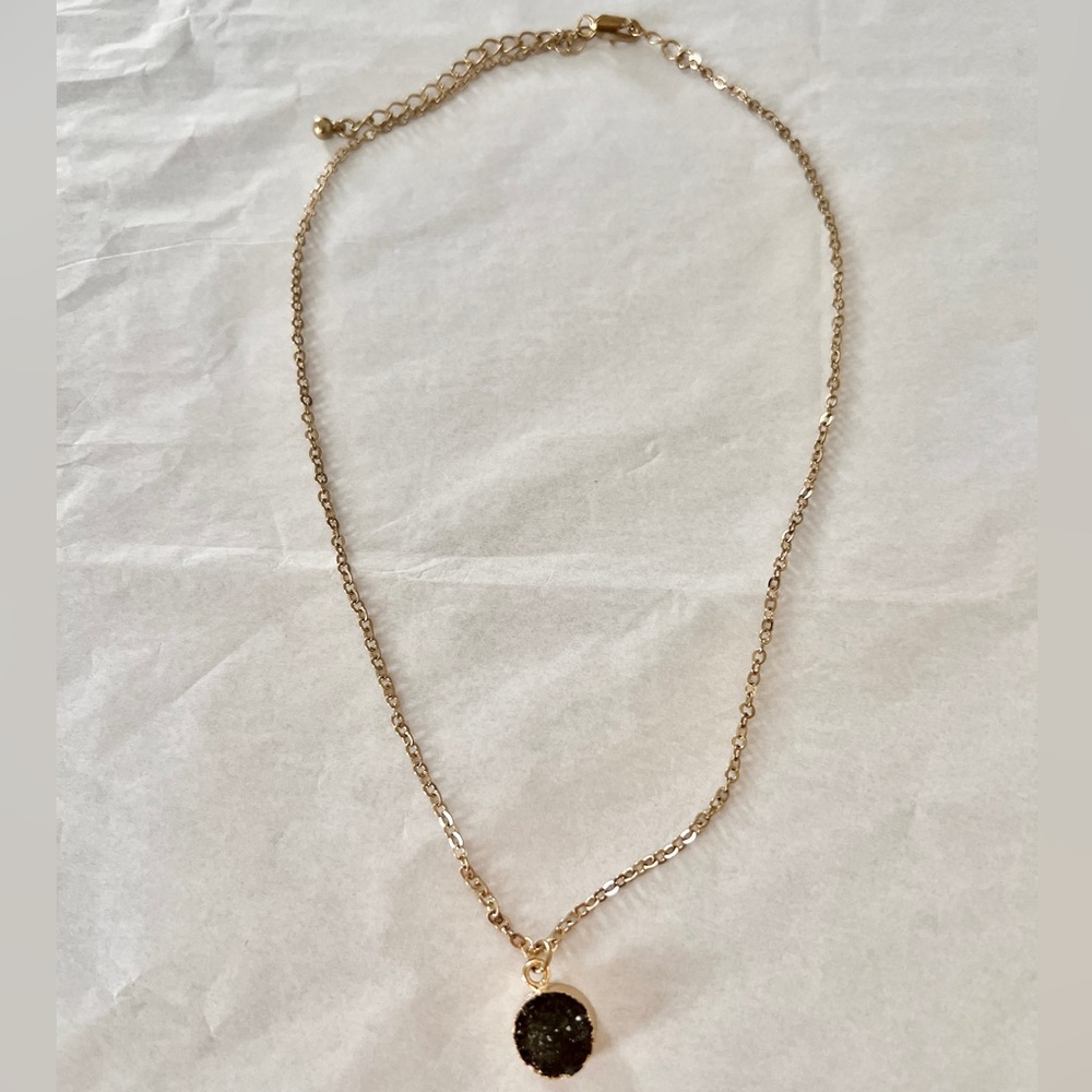 Gold Druzy Pendant Necklace